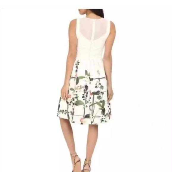 Ted Baker, Karolie Secret Trellis Dress - Picture 3 of 15